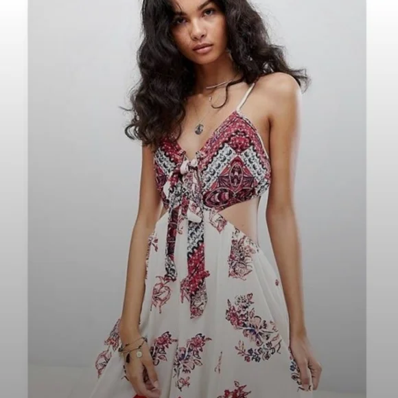 Free People Romper Crop Wide Leg Boho Peasant Cut Out Size M Festival 70s Vibe - Picture 2 of 9